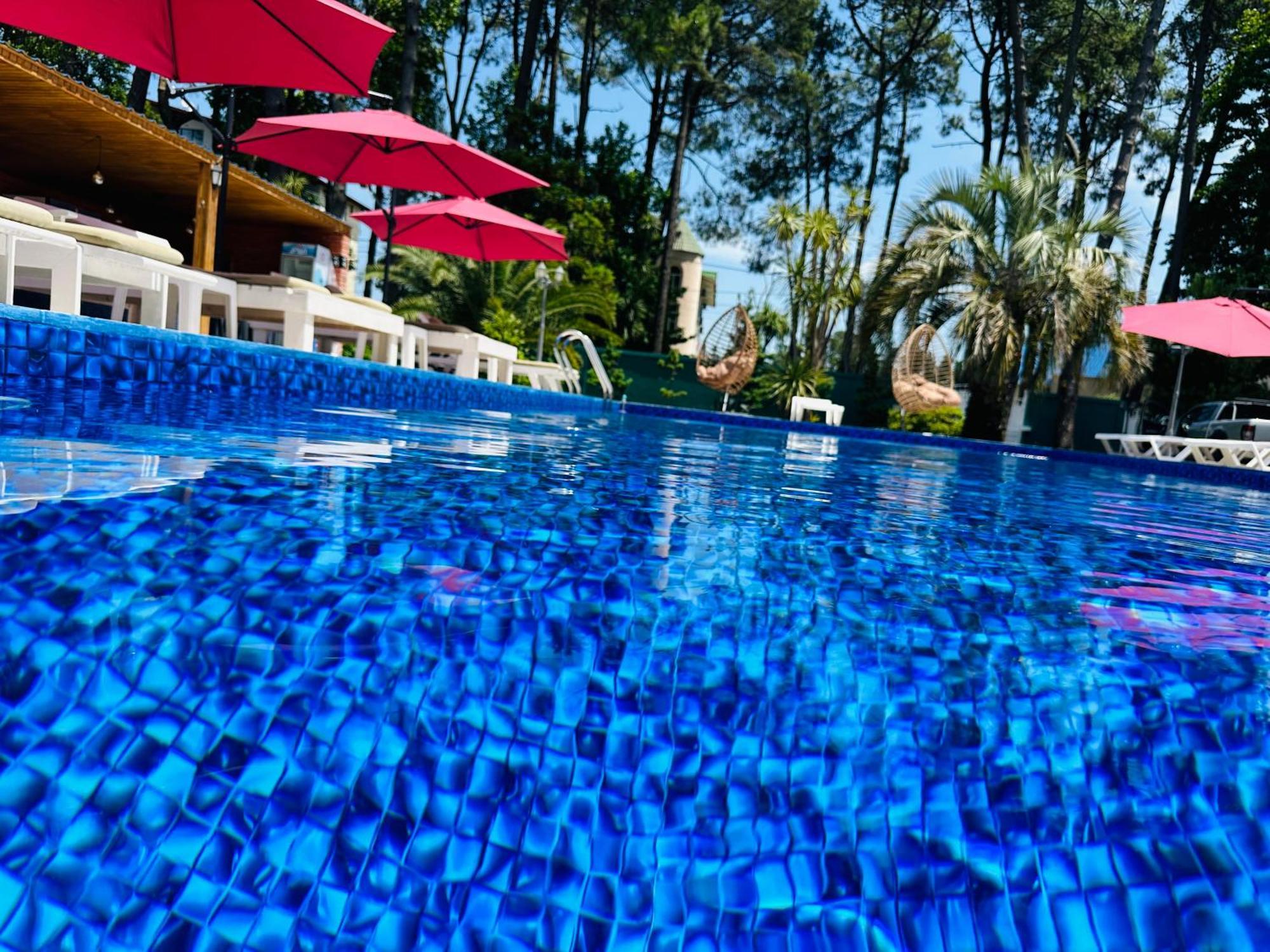 Claude Monet Beach Hotel Ureki Bagian luar foto