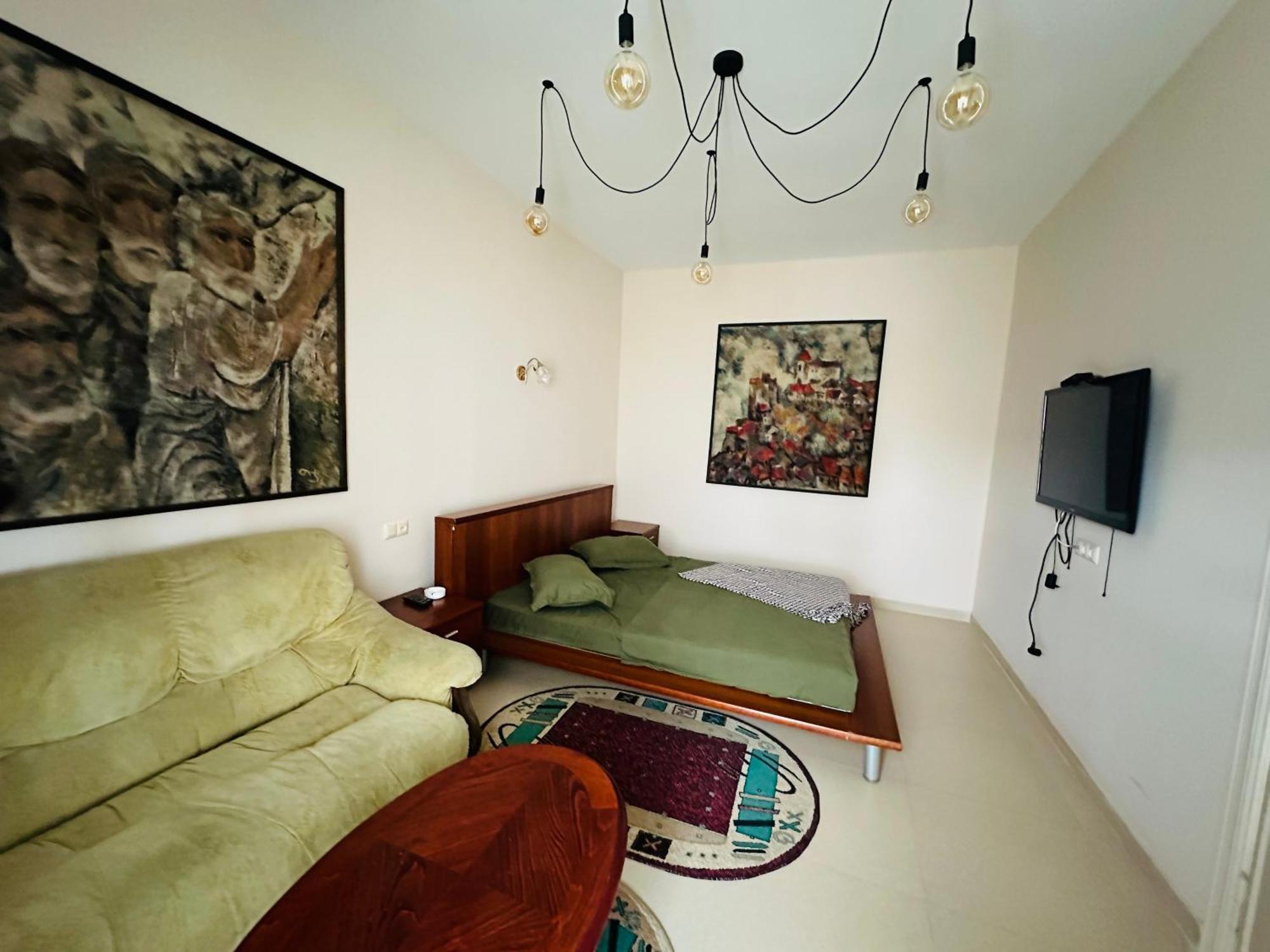 Claude Monet Beach Hotel Ureki Bagian luar foto